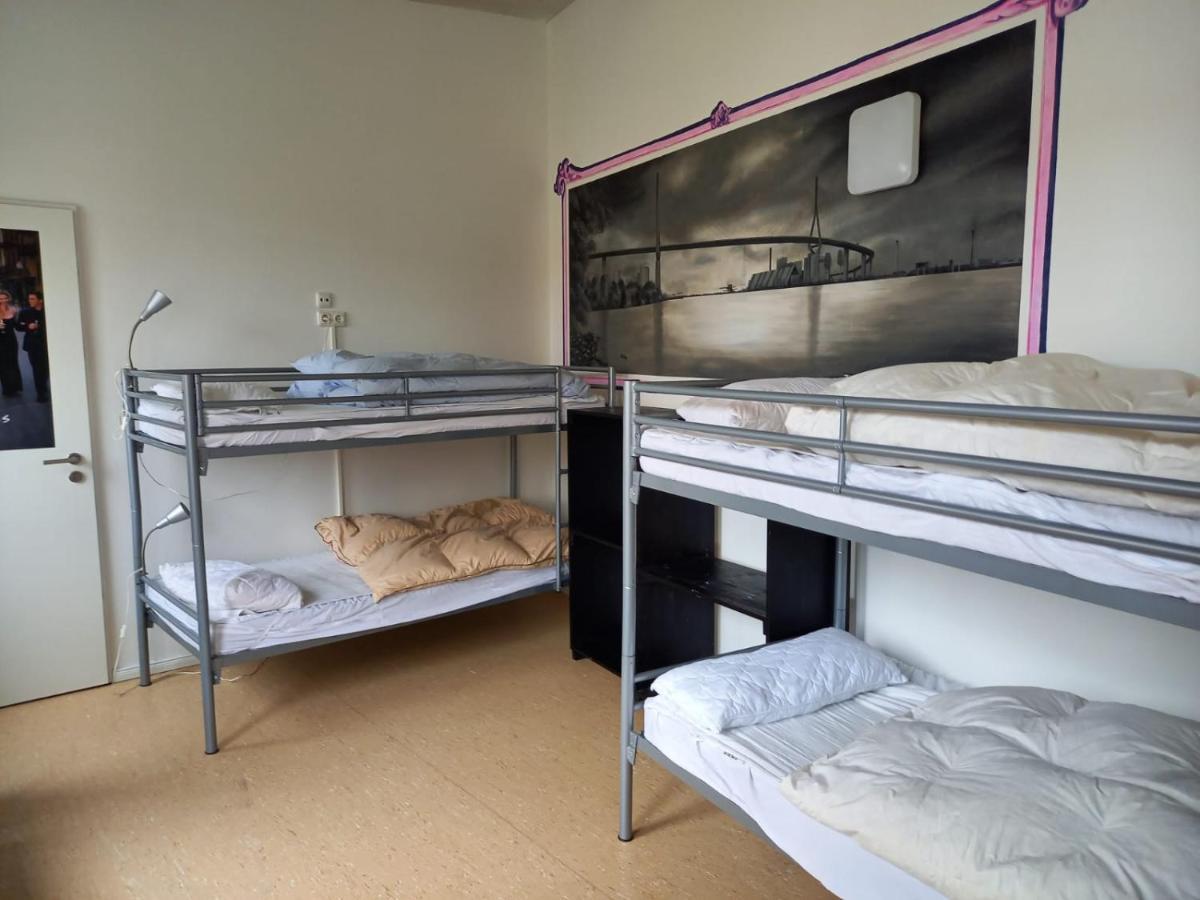 Bed in 4-Bed Female Dormitory Room,1396172108:JPEG